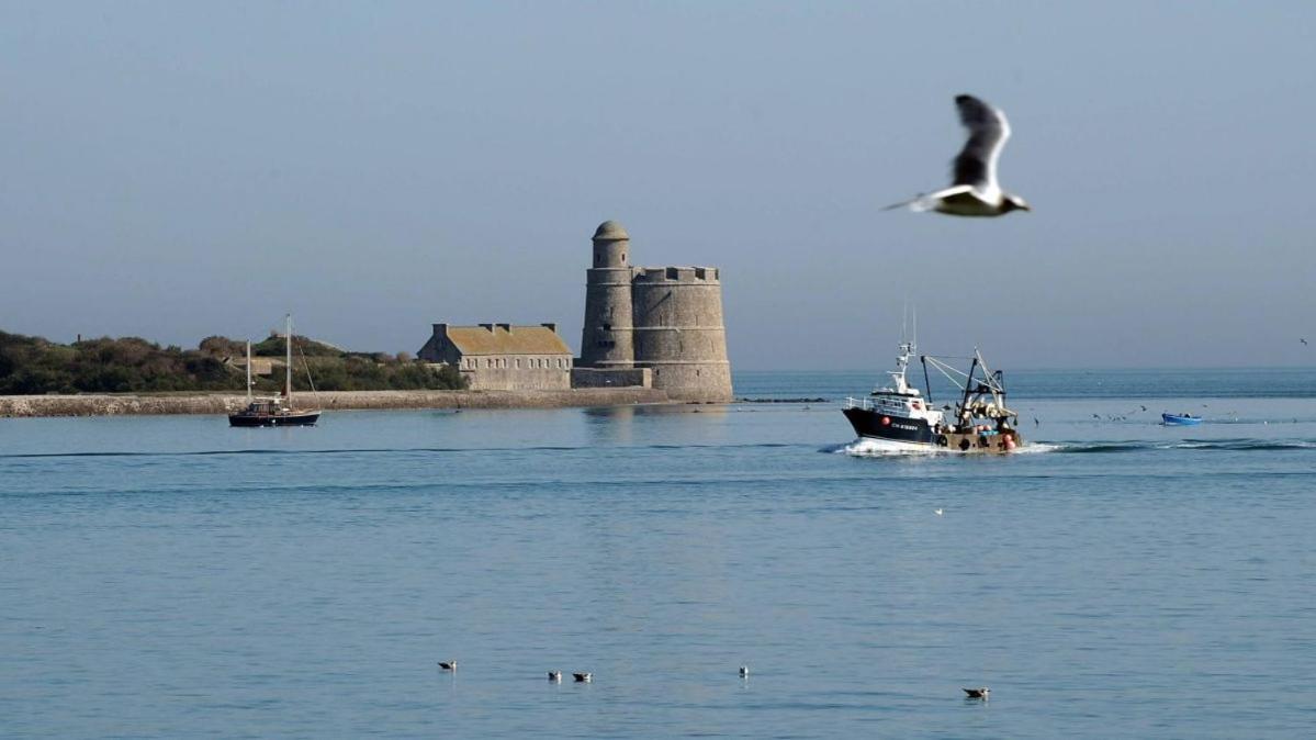 Holiday Normandy Se Ressourcer A Deux Pas De La Mer Fermanville Екстериор снимка